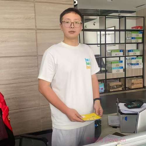 30岁岁江苏单身帅哥 - 林芝吉缘网