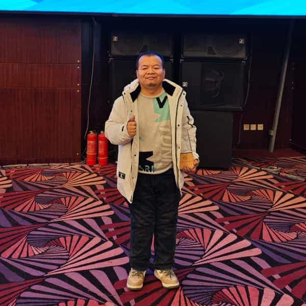 40岁岁辽宁单身帅哥 - 林芝吉缘网