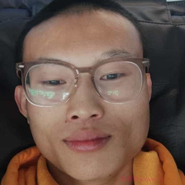 25岁岁四川单身帅哥 - 林芝吉缘网